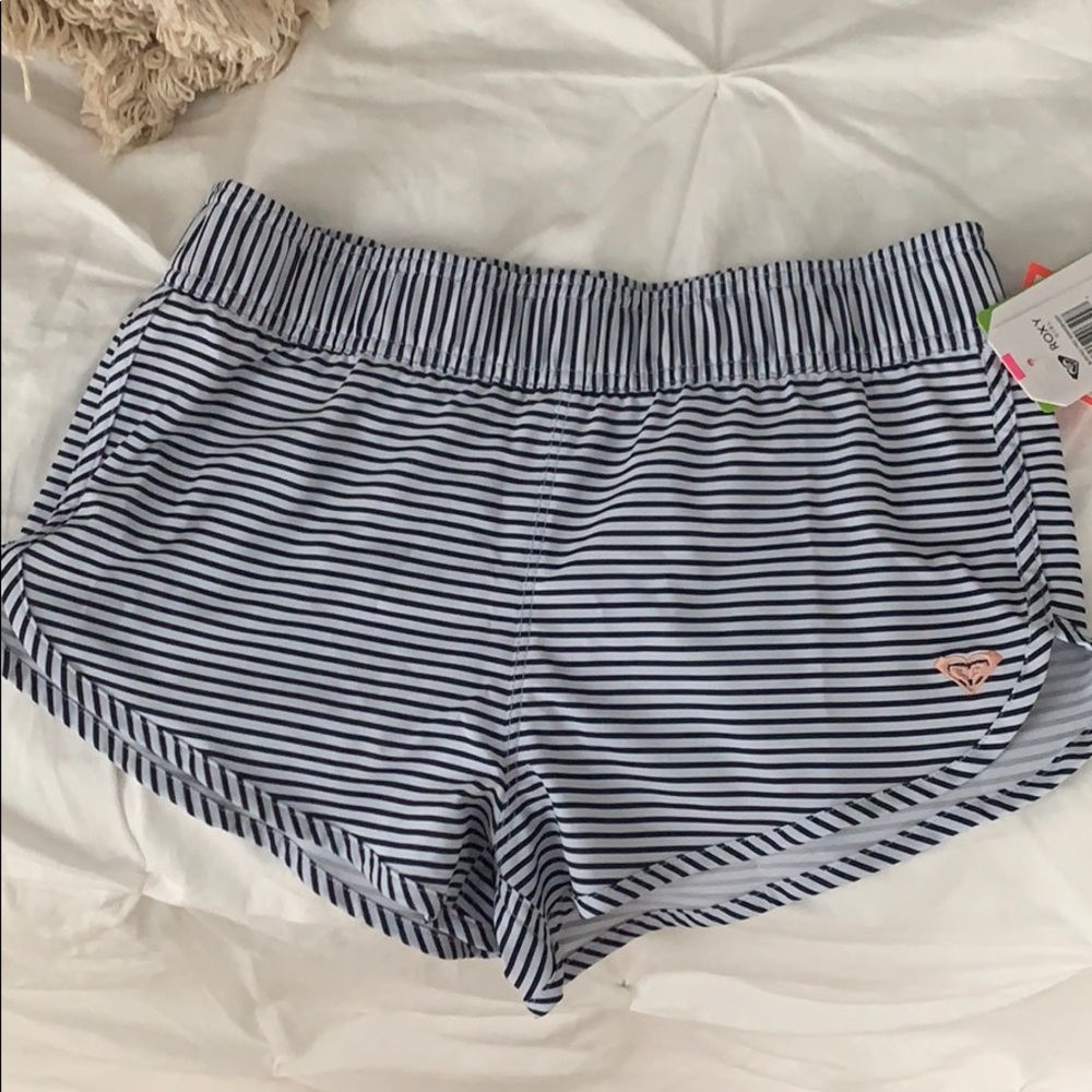 ROXY SHORTS - Picture 2 of 5